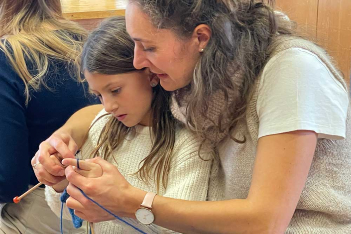 Tag der offenen Tür - Handarbeit in den zweiten Klassen