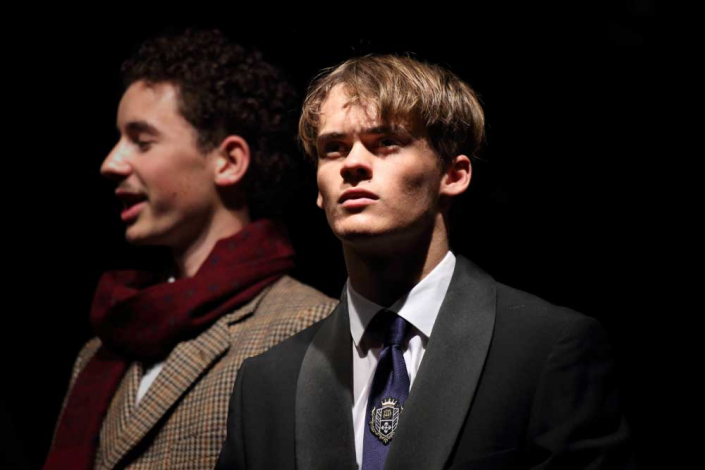 Theater 12b - Der Club der toten Dichter