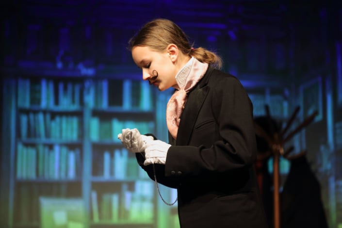 Klassenspiel 8b - In 80 Tagen um die Welt