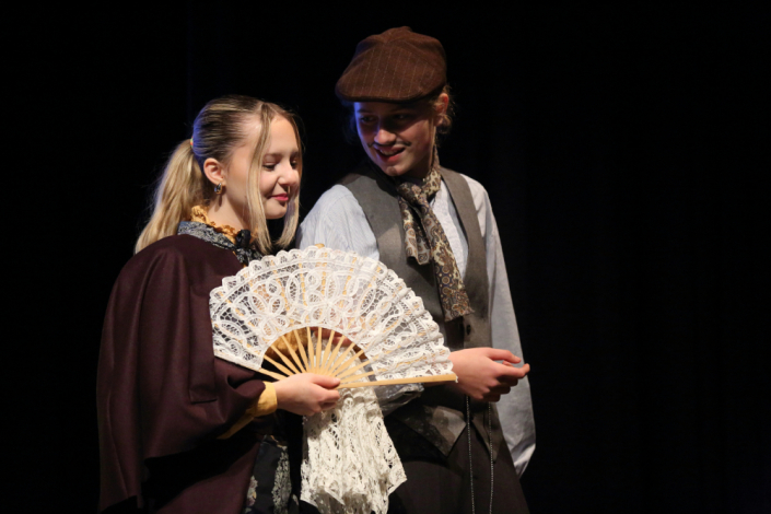 Klassenspiel 8b - In 80 Tagen um die Welt