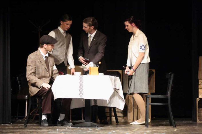 Theater 12b Oscar Schindlers Liste